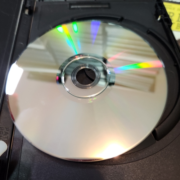 SILVER LINING PLAYBOOK DVD - Picture 4 of 6